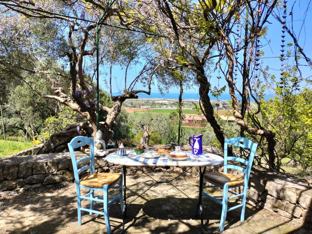 Le Finestre Sul Mare Bed & Breakfast Conversano Bagian luar foto