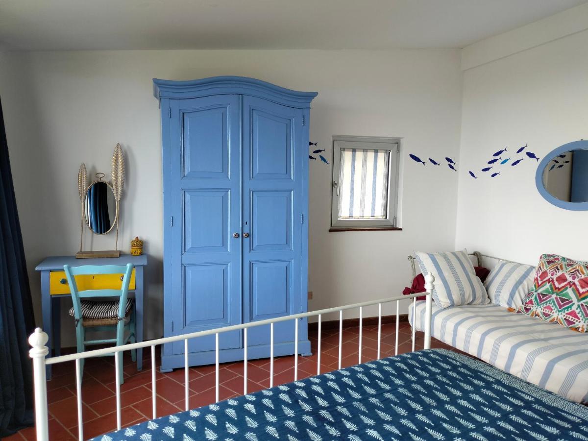 Le Finestre Sul Mare Bed & Breakfast Conversano Bagian luar foto