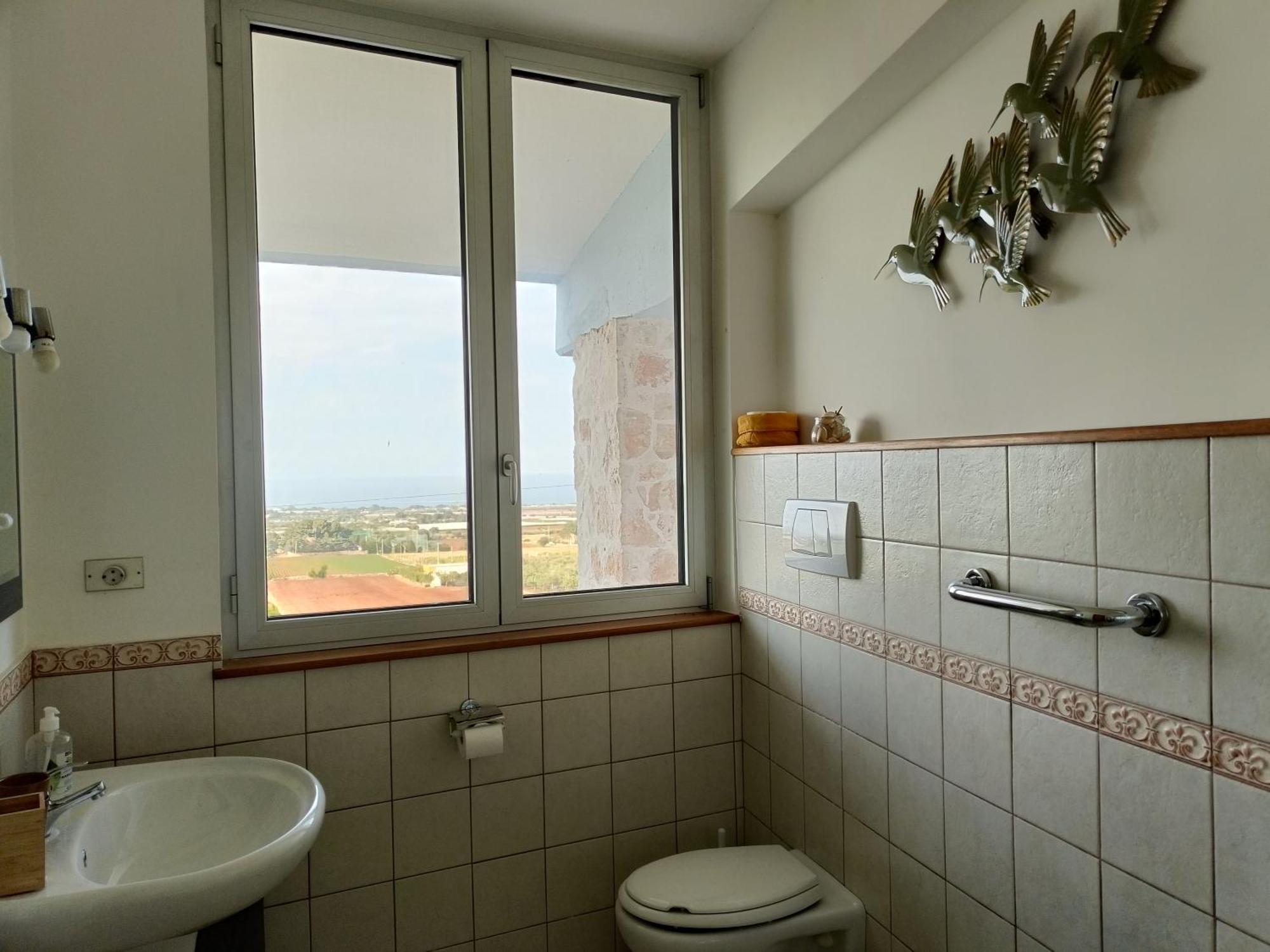 Le Finestre Sul Mare Bed & Breakfast Conversano Ruang foto